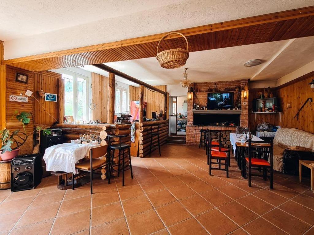 Hotel Kelmendi Lepushe Экстерьер фото
