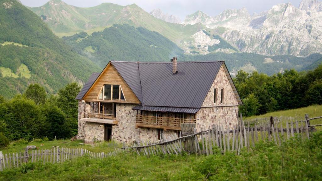 Hotel Kelmendi Lepushe Экстерьер фото