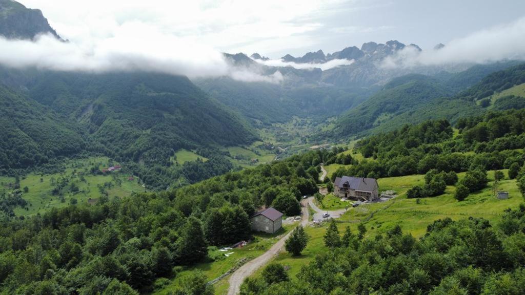 Hotel Kelmendi Lepushe Экстерьер фото